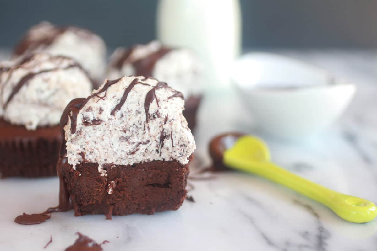 Towering Flourless Chocolate Stout Cakes-10