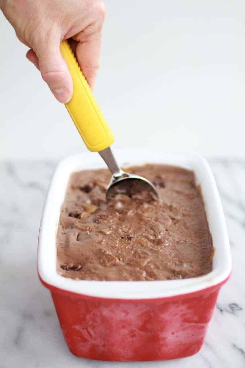 Chocolate Peanut Butter Swirl Fudge Brownie Ice Cream https://fett-weg.today/