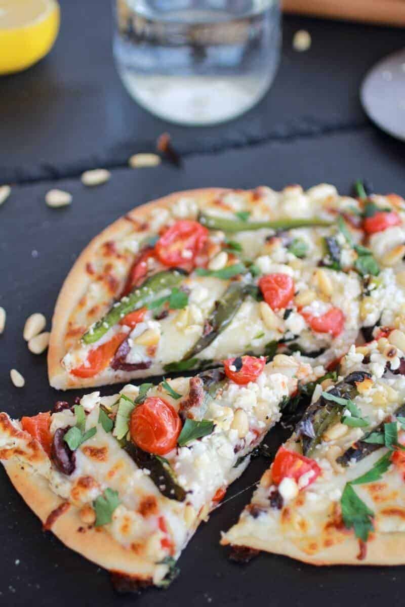 Whipped Feta and Roasted Jalapeño Greek Pizza https://fett-weg.today/