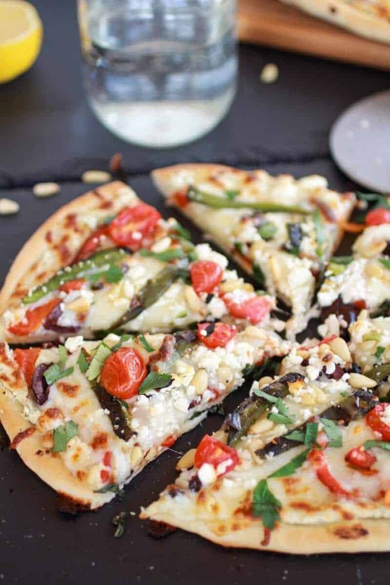 Whipped Feta and Roasted Jalapeño Greek Pizza https://fett-weg.today/