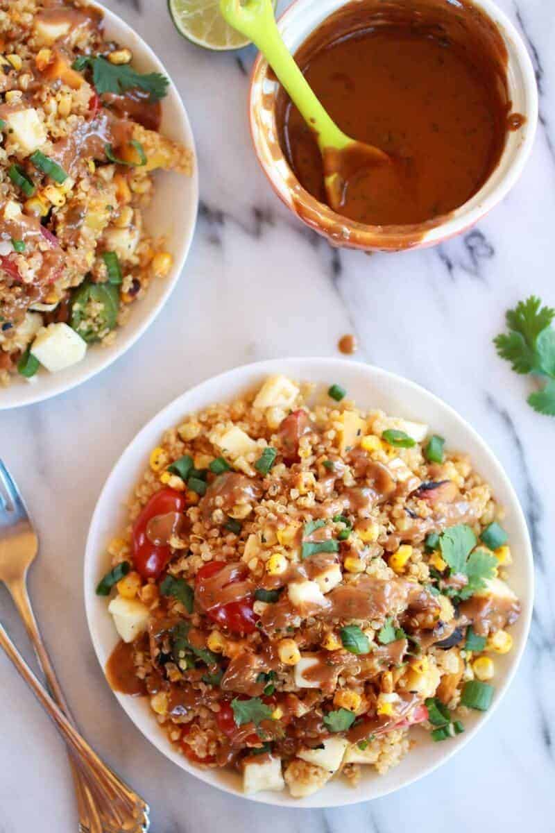 BBQ Grilled Corn, Jalapeño and Peach Quinoa Salad | https://fett-weg.today/