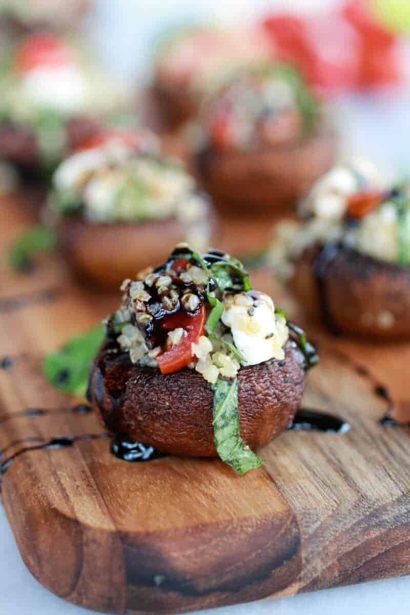 Caprese Quinoa Grilled Stuffed Mushrooms with Balsamic Glaze | https://fett-weg.today/