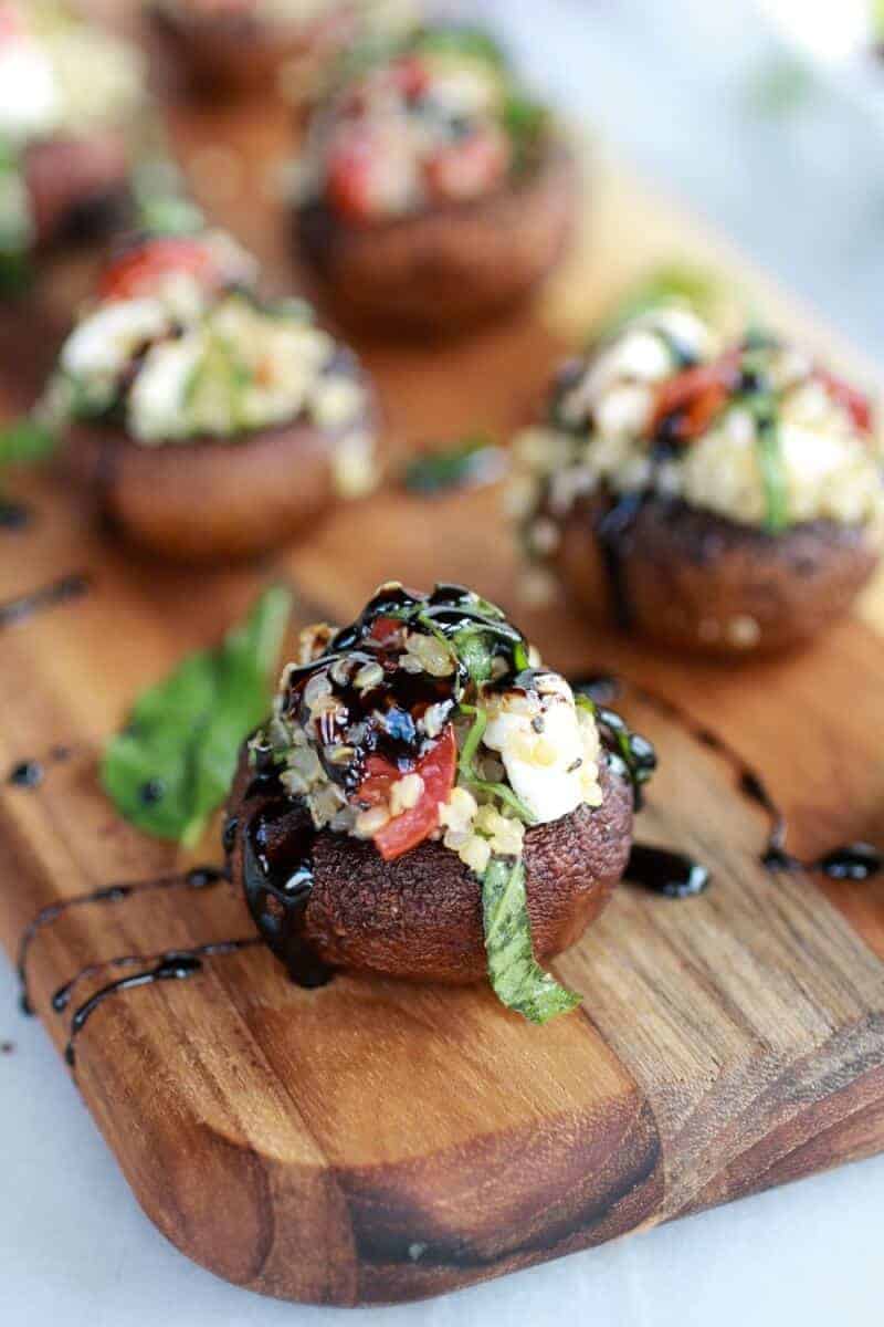 Caprese Quinoa Grilled Stuffed Mushrooms with Balsamic Glaze | https://fett-weg.today/