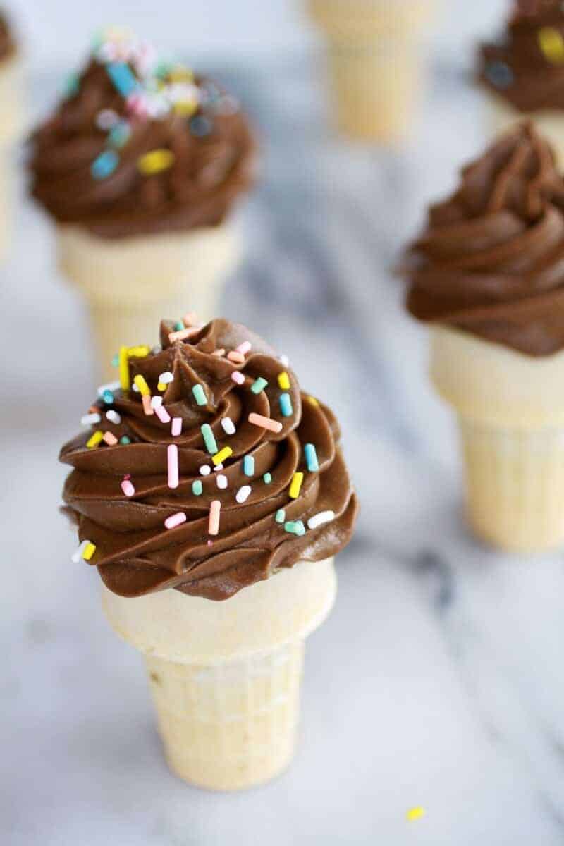 Creamy Chocolate Soft Serve Avocado Ice Cream | https://fett-weg.today/