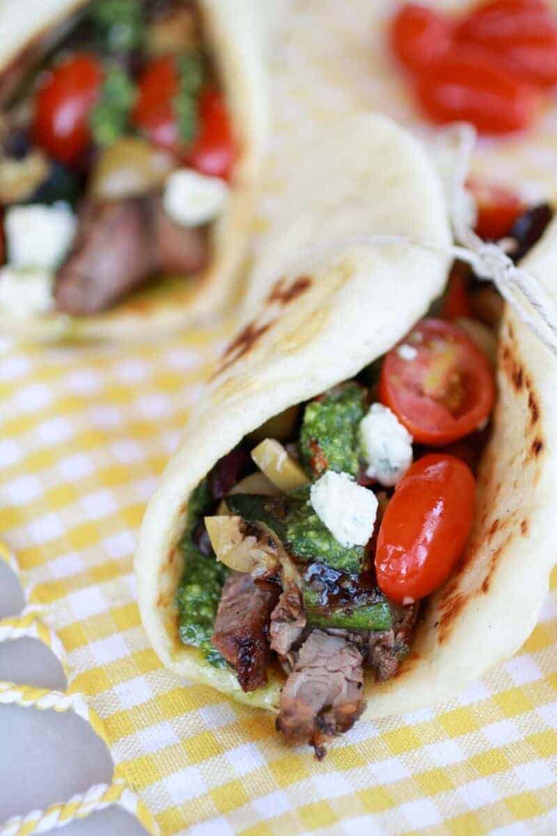 Greek Steak and Pesto Salad Gyros | https://fett-weg.today/