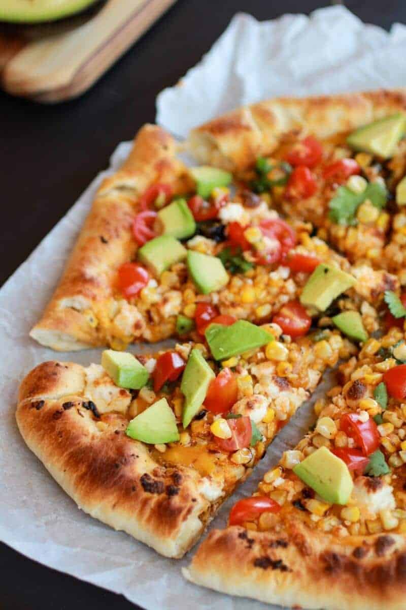 Grilled Corn and Chipotle Pesto Pizza with Queso Fresco | https://fett-weg.today/