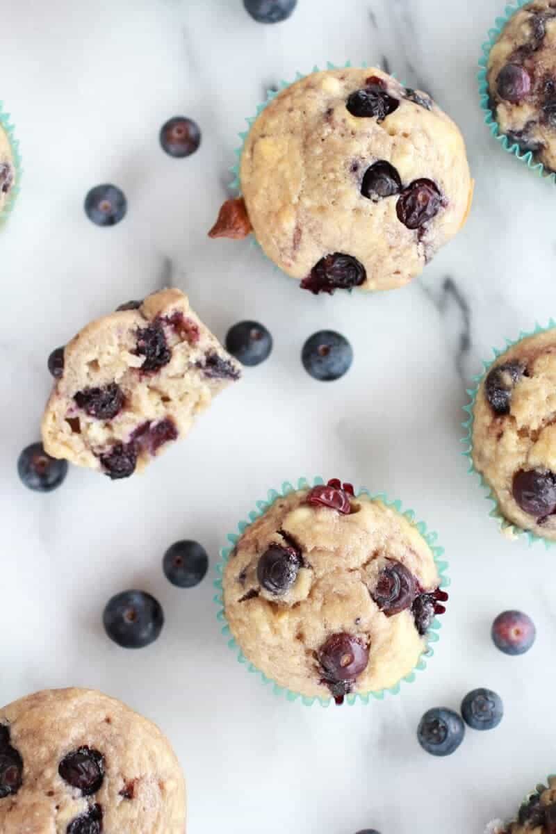 Whole Wheat Caramelized Blueberry Loaded Muffins | https://fett-weg.today/