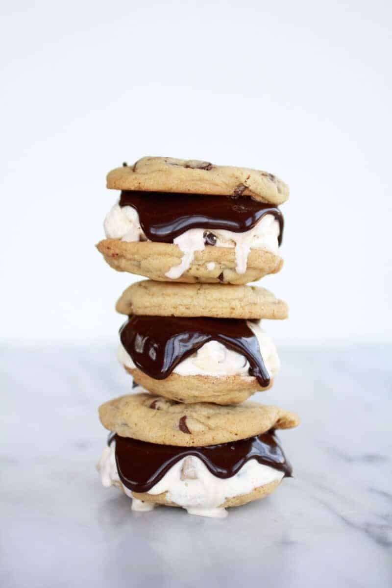 Hot Fudge Chocolate Chip Cookie Cookie Dough Ice Cream Sandwich | https://fett-weg.today/