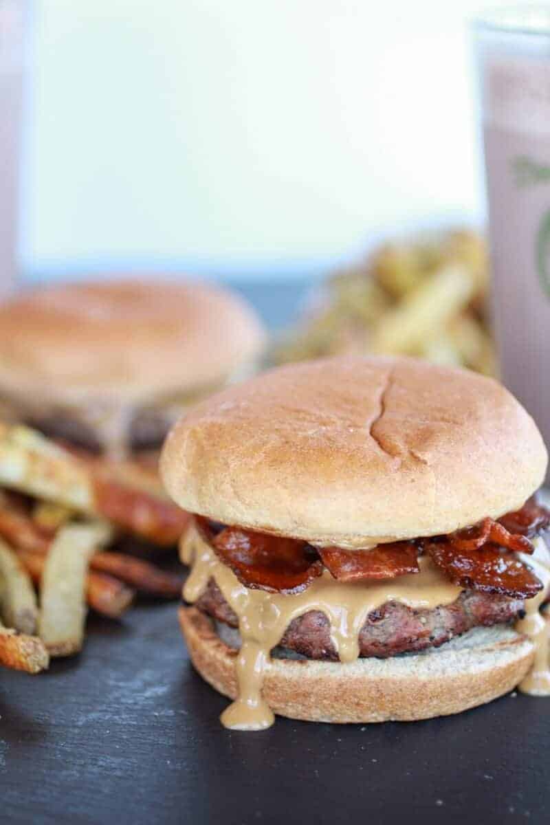 Peanut Butter Burgers with Slim Jim Fries and Chocolate Malted Milkshake | https://fett-weg.today/