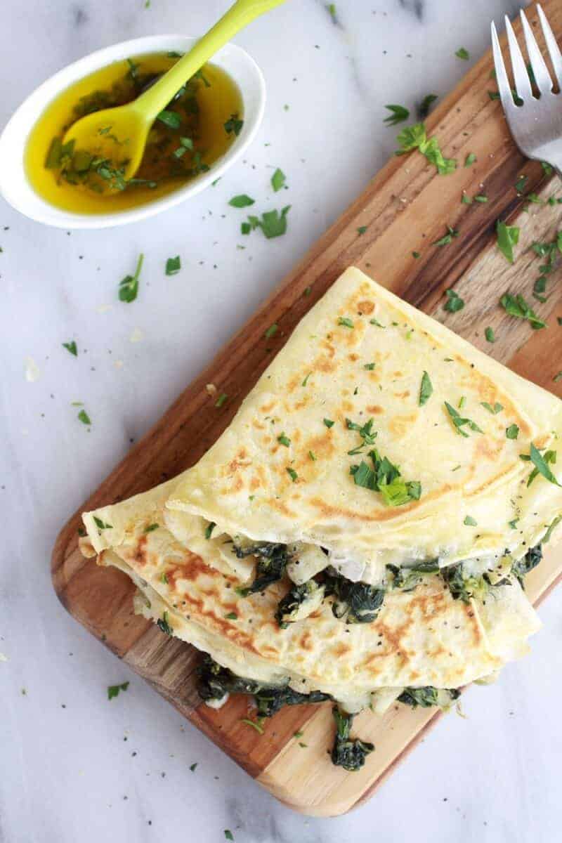 Spinach Artichoke and Brie Crepes with Sweet Honey Sauce | https://fett-weg.today/