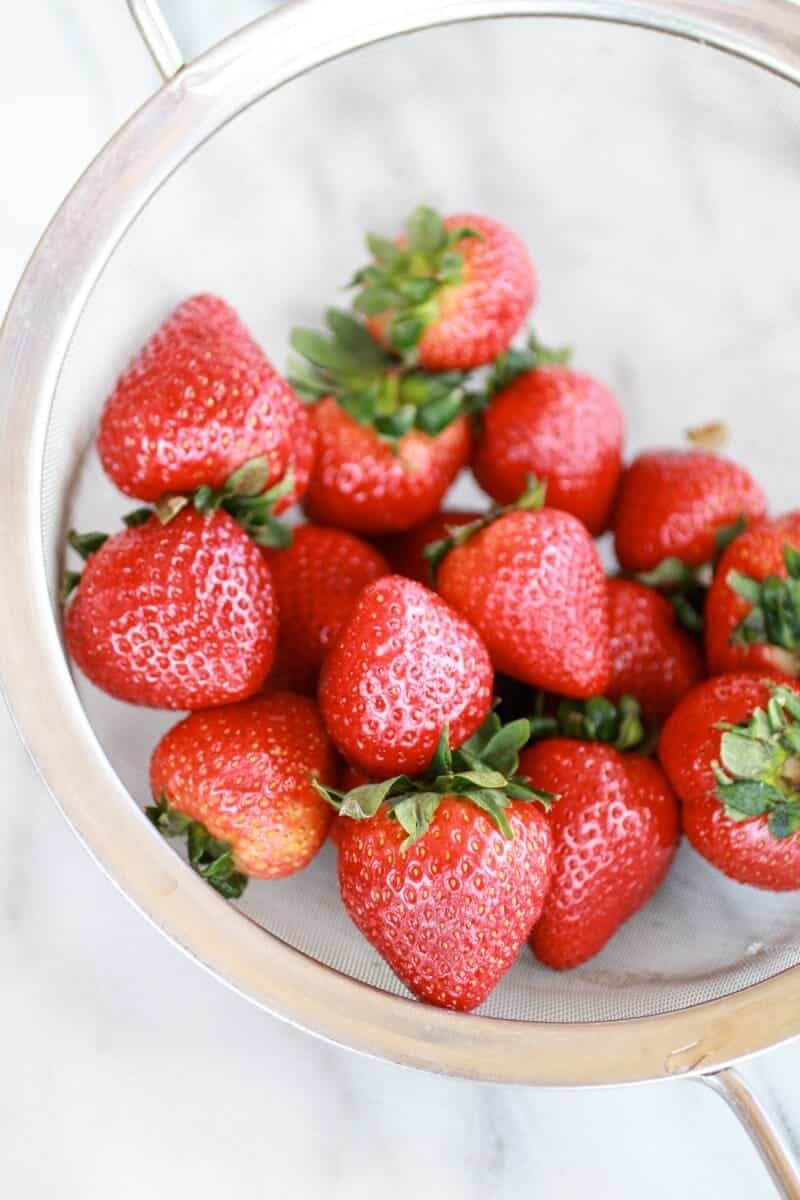 Strawberry Margarita Cream Filled Donuts | https://fett-weg.today/
