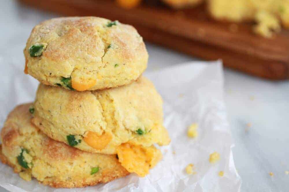 Sweet Honey Jalapeño Cheddar Cornbread Biscuits | https://fett-weg.today/
