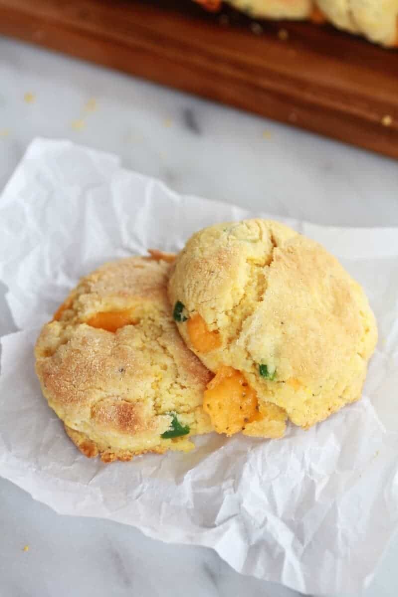 Sweet Honey Jalapeño Cheddar Cornbread Biscuits | https://fett-weg.today/