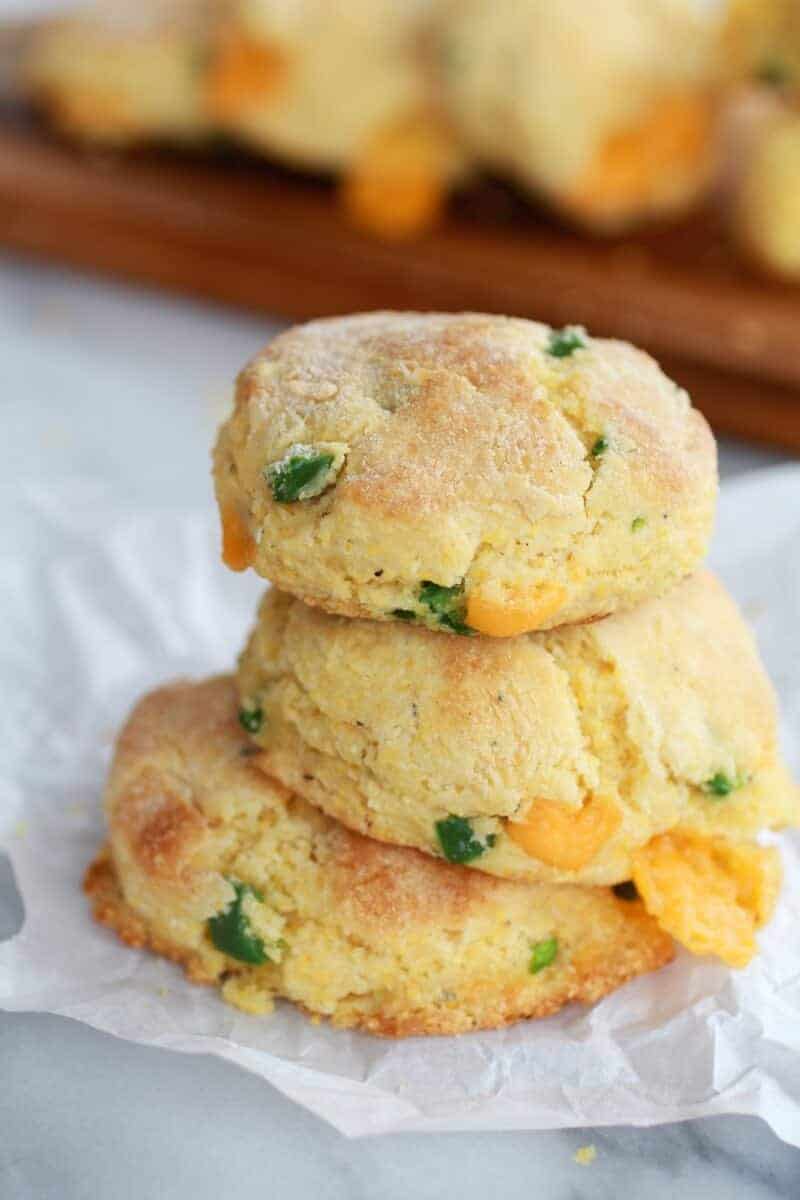Sweet Honey Jalapeño Cheddar Cornbread Biscuits | https://fett-weg.today/