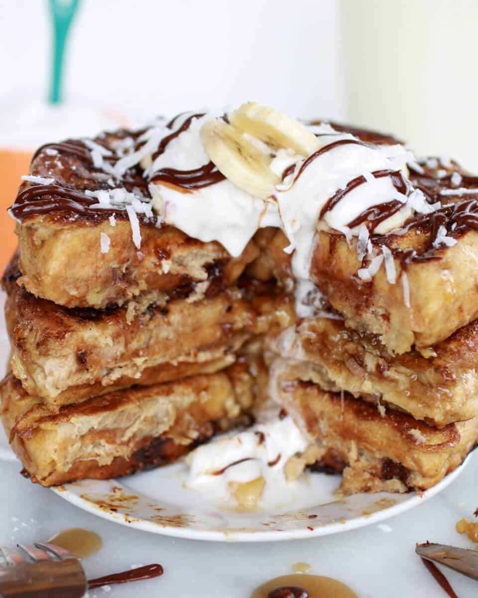 caramelized coconut banana bread waffle french toast | https://fett-weg.today/