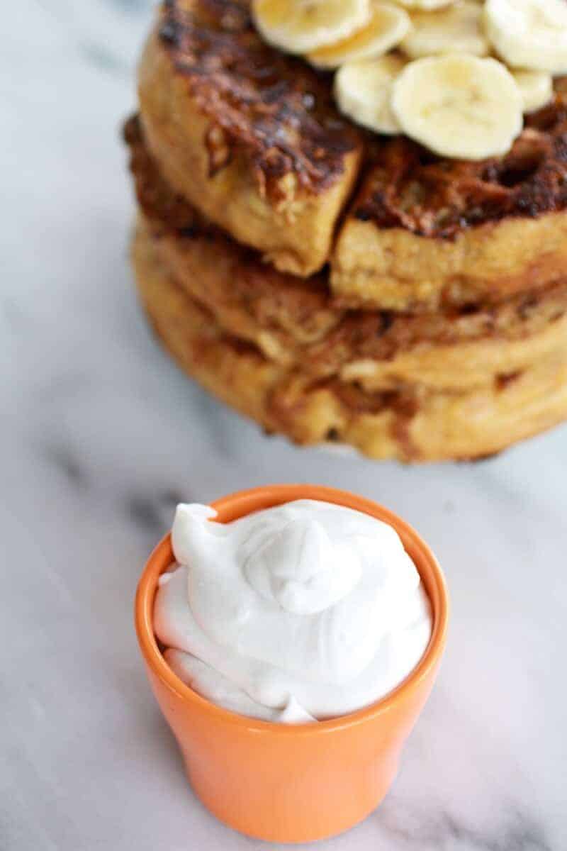 caramelized coconut banana bread waffle french toast | https://fett-weg.today/