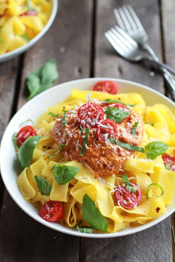 15 Minute Creamy Sun-Dried Tomato Basil Cashew Pappardelle Pasta | .halfbakedharvest.com