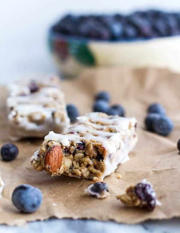 Blueberry Vanilla Greek Yogurt Granola Bars | halfbakedharvest.com
