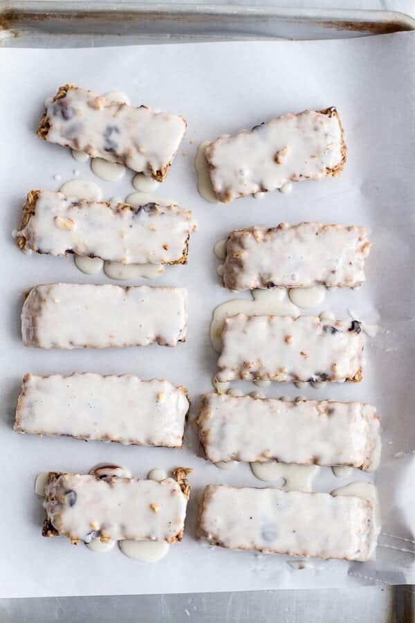 Blueberry Vanilla Greek Yogurt Granola Bars | halfbakedharvest.com