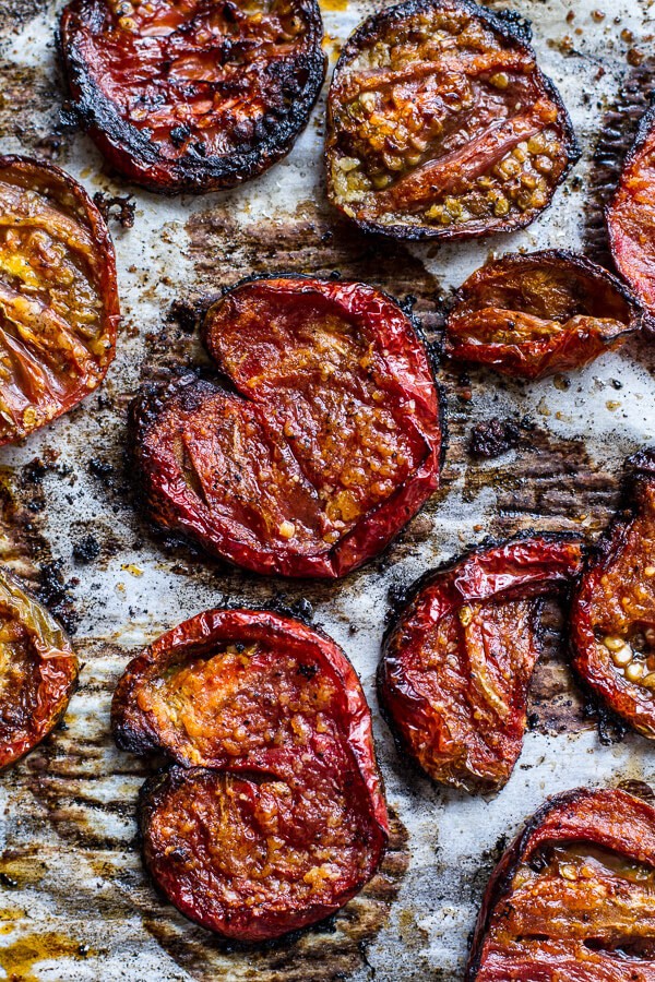 Cheesy Margarita Pizza Hummus with Grilled Pesto Pizza Bread | halfbakedharvest.com
