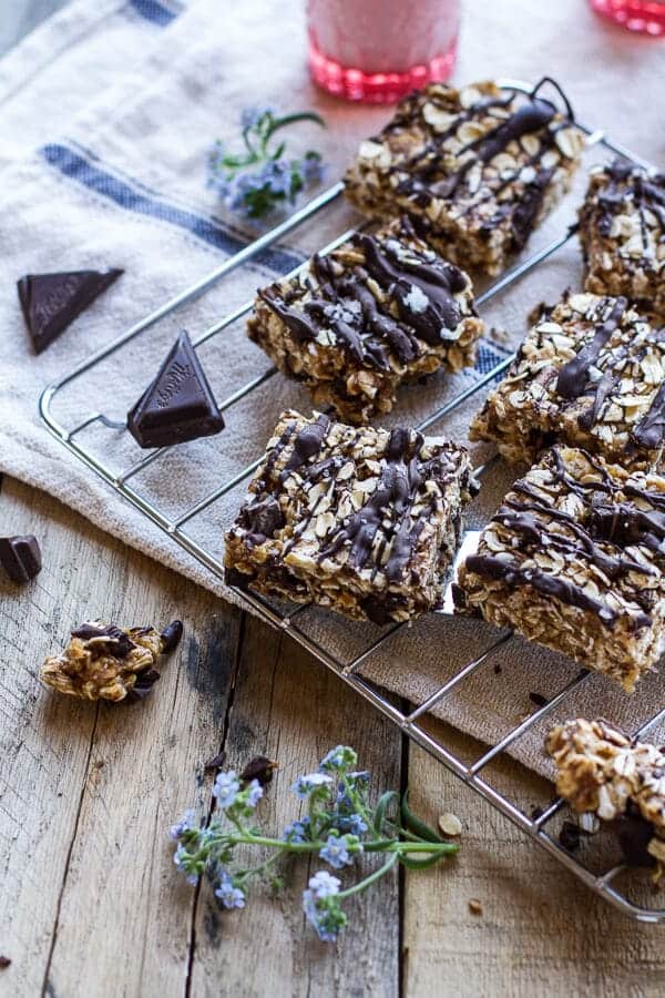 Healthy No-Bake Salted Dark Chocolate Chunk Oatmeal Cookie Bars | halfbakedharvest.com