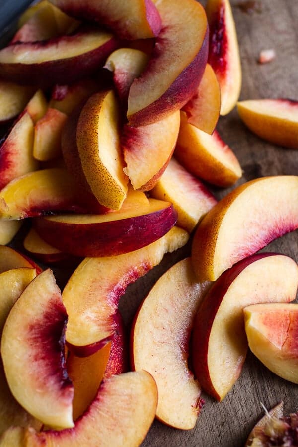 Caramelized Peach + White Chocolate Oatmeal Skillet Cookie Pie | halfbakedharvest.com @hbharvest
