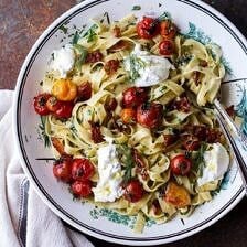 Garlic and Herb Roasted Cherry Tomato Carbonara w-Crispy Prosciutto + Burrata | halfbakedharvest.com @hbharvest
