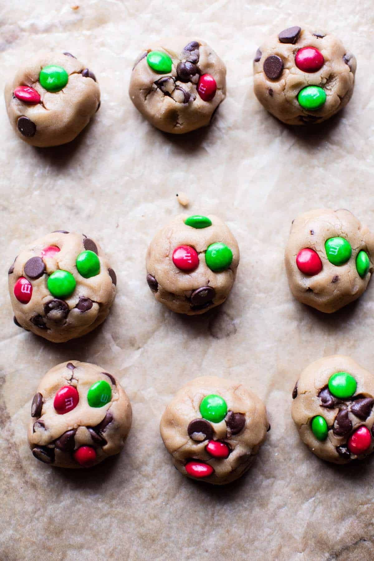 Christmas Chocolate Chip Cookies | halfbakedharvest.com @hbharvest