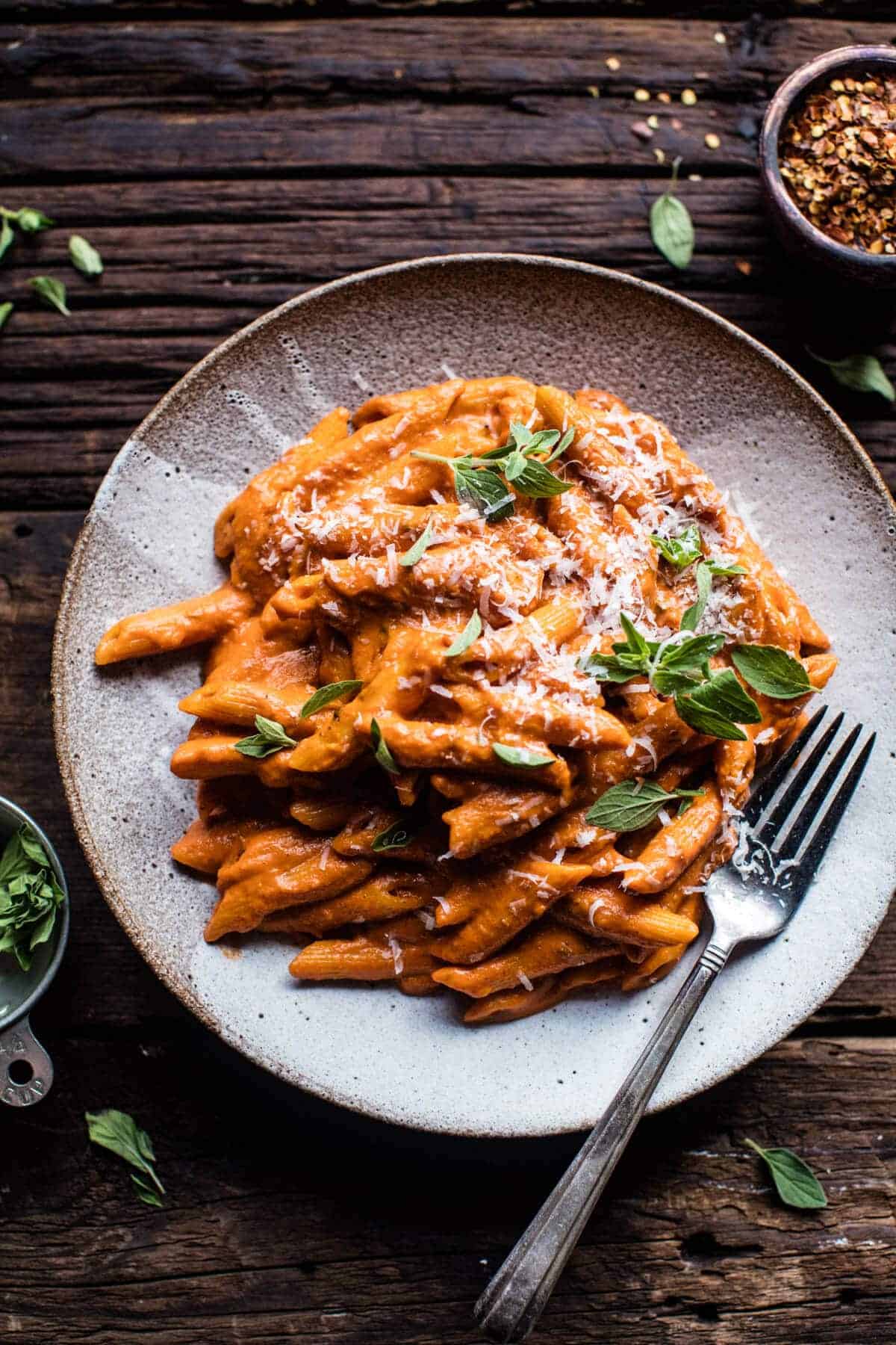 Crockpot Sun-Dried Tomato Penne Alla Vodka | halfbakedharvest.com @hbharvest