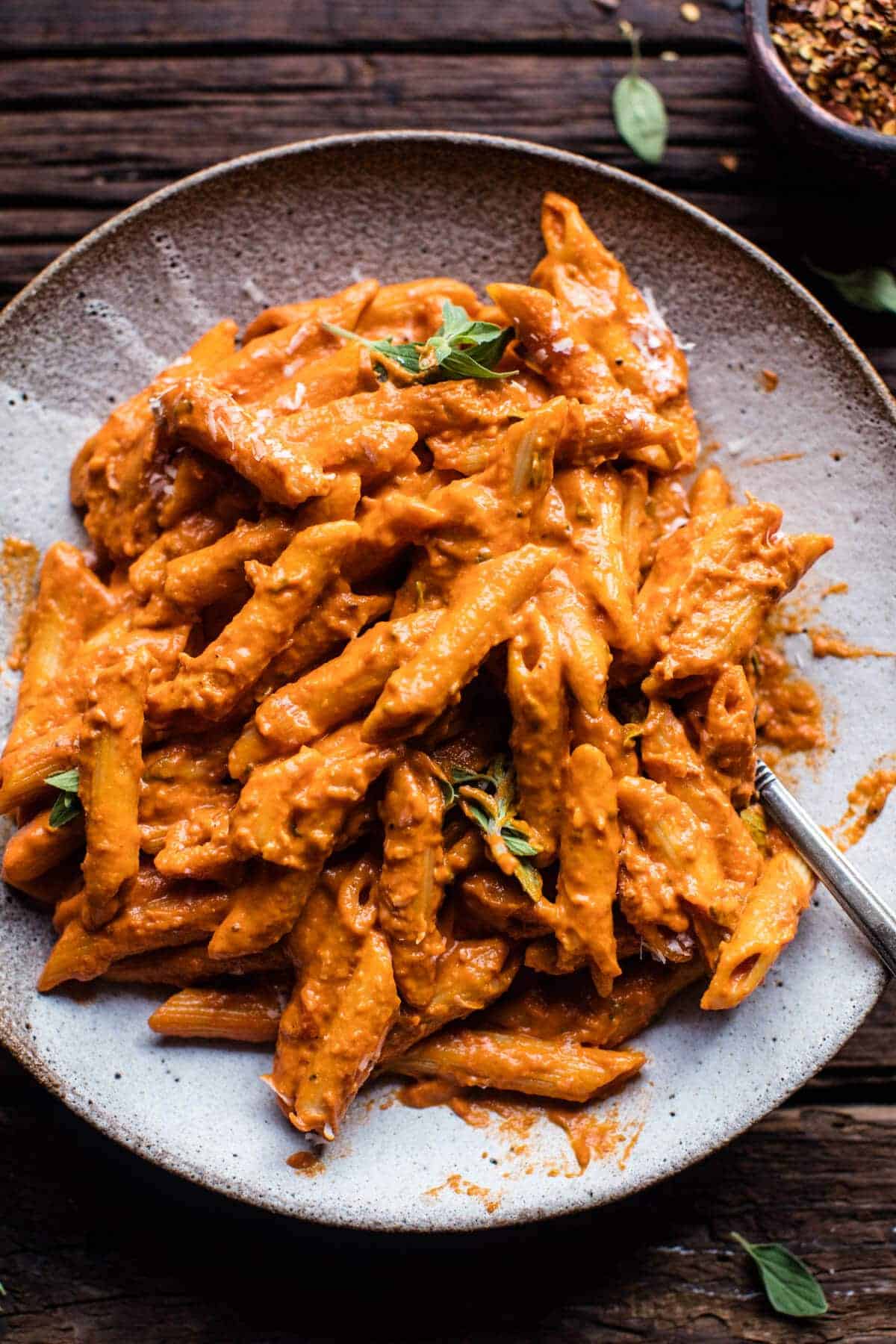Crockpot Sun-Dried Tomato Penne Alla Vodka | halfbakedharvest.com @hbharvest
