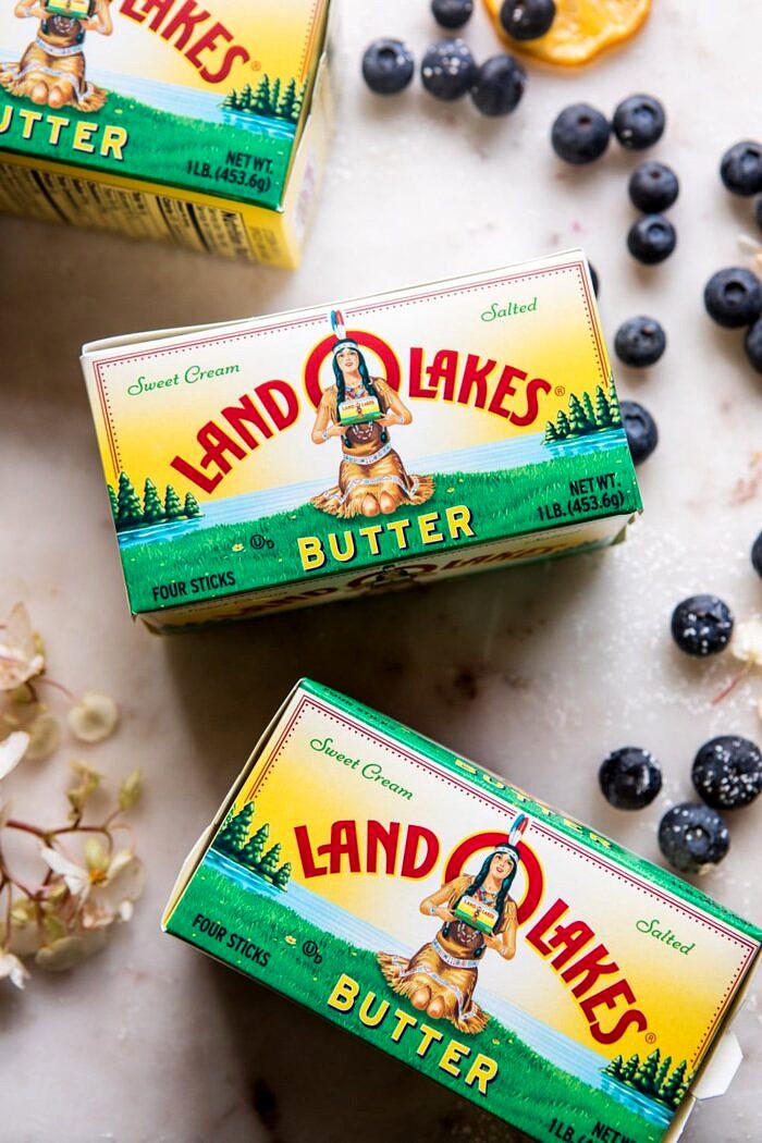 Blueberry Lemon Cheesecake Bars with Candied Lemon | halfbakedharvest.com #spring #easter #cheesecake #dessert