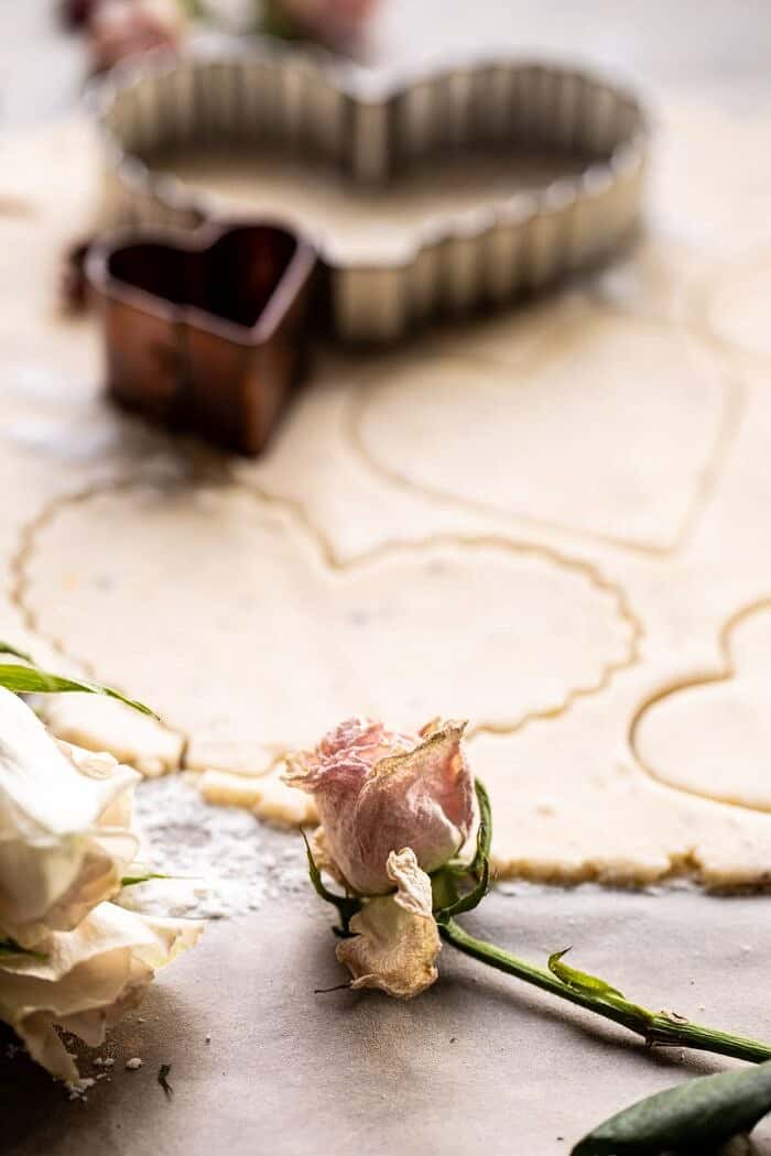 close up photo of roses