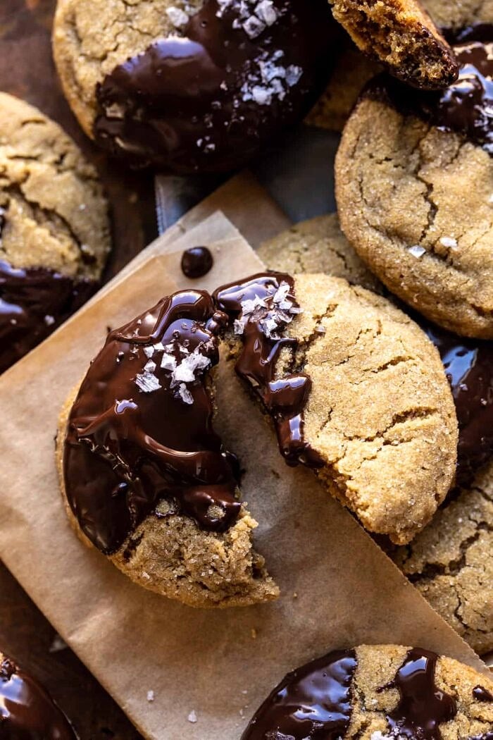 Soft and Crinkly Brown Sugar Peanut Butter Cookies | halfbakedhavrest.com