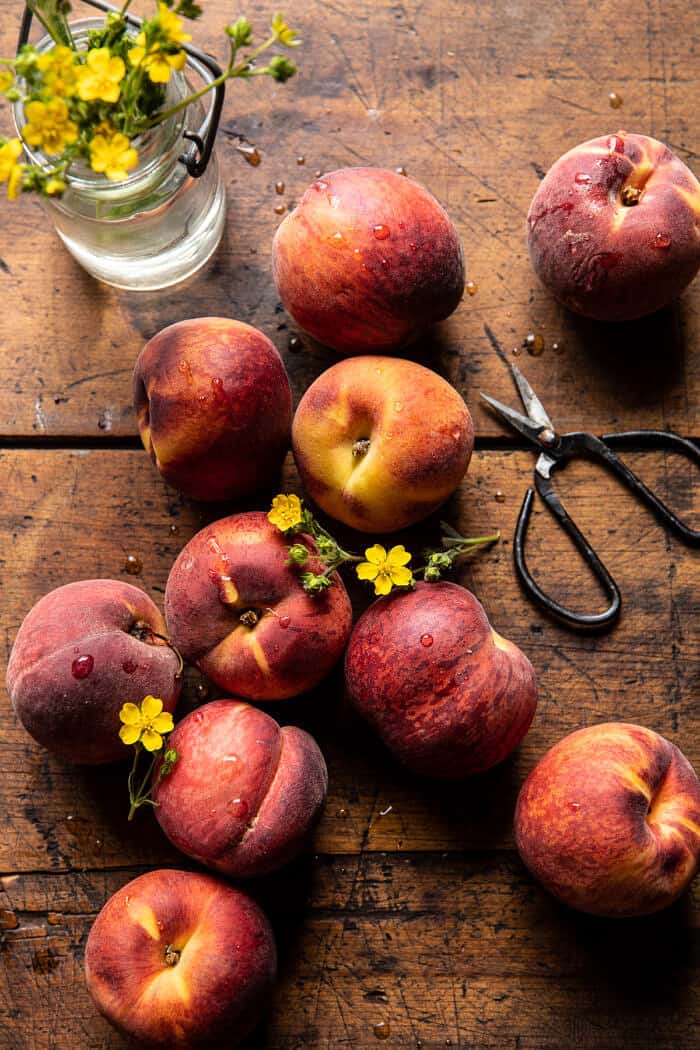 Nonnie's 5 Ingredient Peach Dump | halfbakedharvest.com