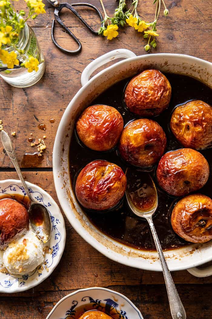 Nonnie's 5 Ingredient Peach Dump | halfbakedharvest.com