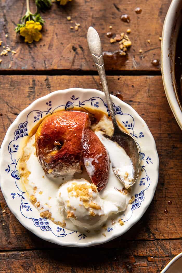 Nonnie's 5 Ingredient Peach Dump | halfbakedharvest.com