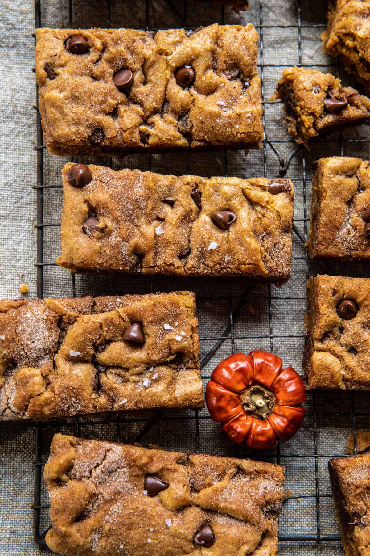 Pumpkin Butter Chocolate Chip Blondies | halfbakedharvest.com