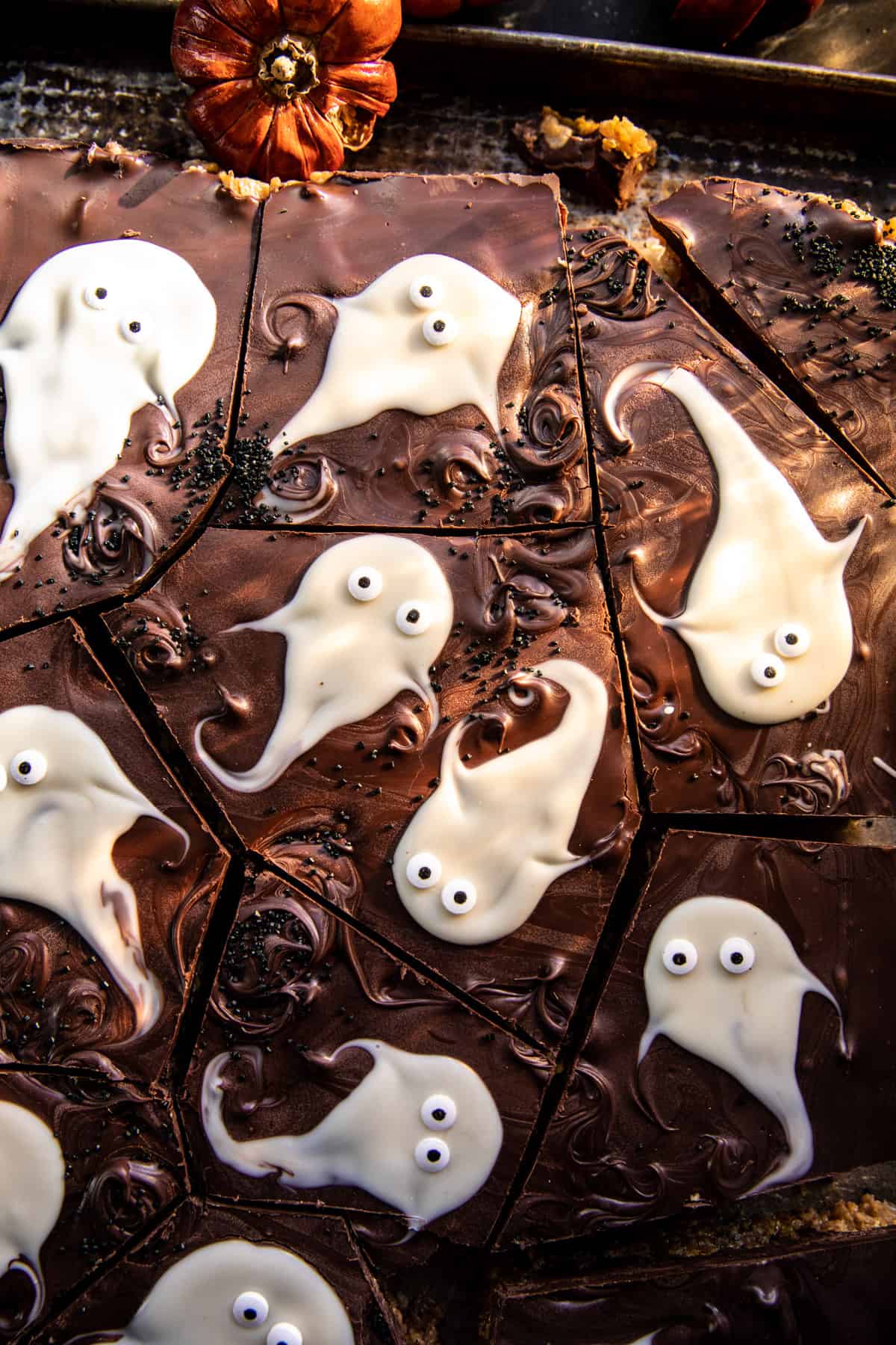 BOO! Chocolate Peanut Butter Bars | halfvakedharvest.com