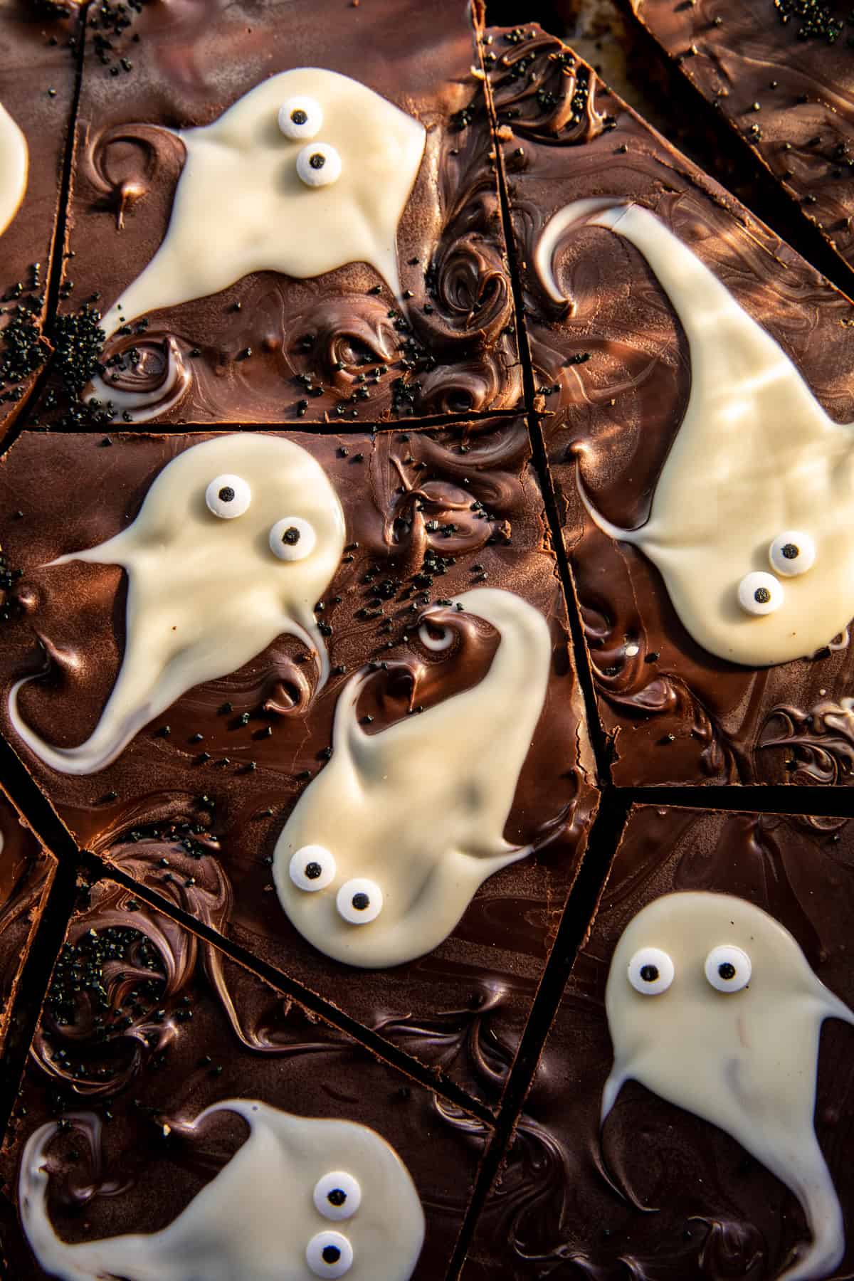 BOO! Chocolate Peanut Butter Bars | halfvakedharvest.com