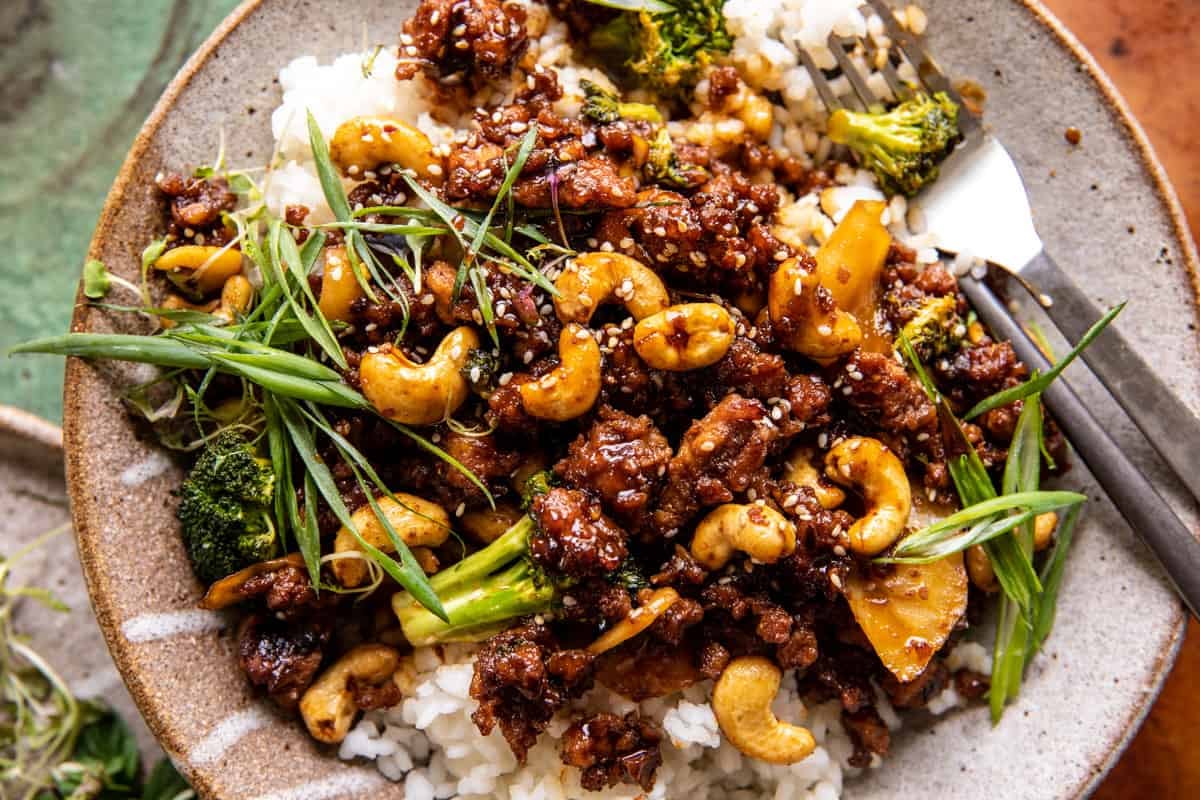 20 Minute Garlic Butter Cashew Chicken | halfbakedharvest.com