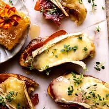 Baked Brie Crostini with Crispy Prosciutto | halfbakedharvest.com