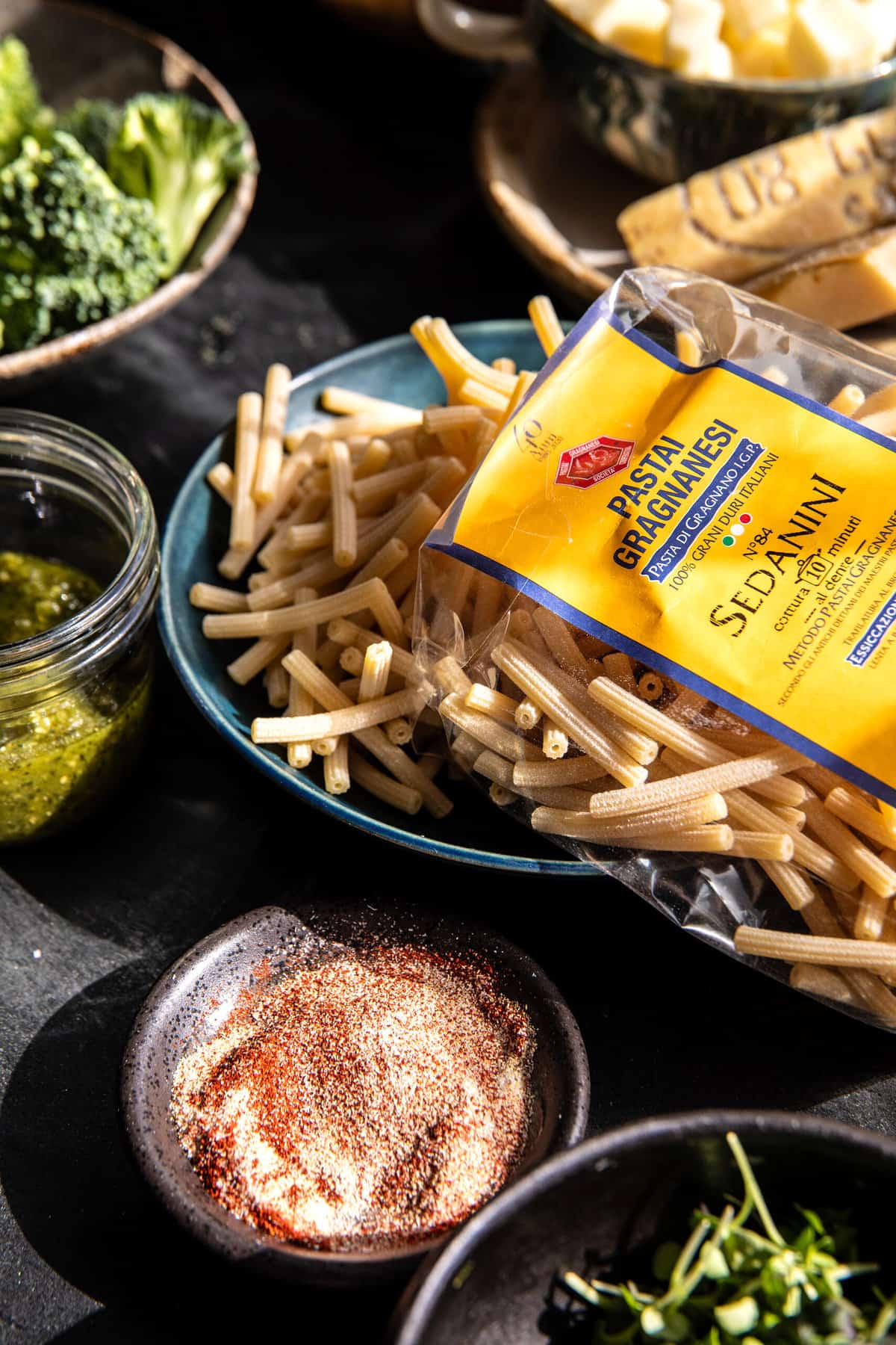 New! Super Easy One-Pot Broccoli Cheese Pesto Pasta. A creamy, cheesy pasta. Simple, but totally delicious!
https://fett-weg.today/broccoli-cheese-pesto-pasta/