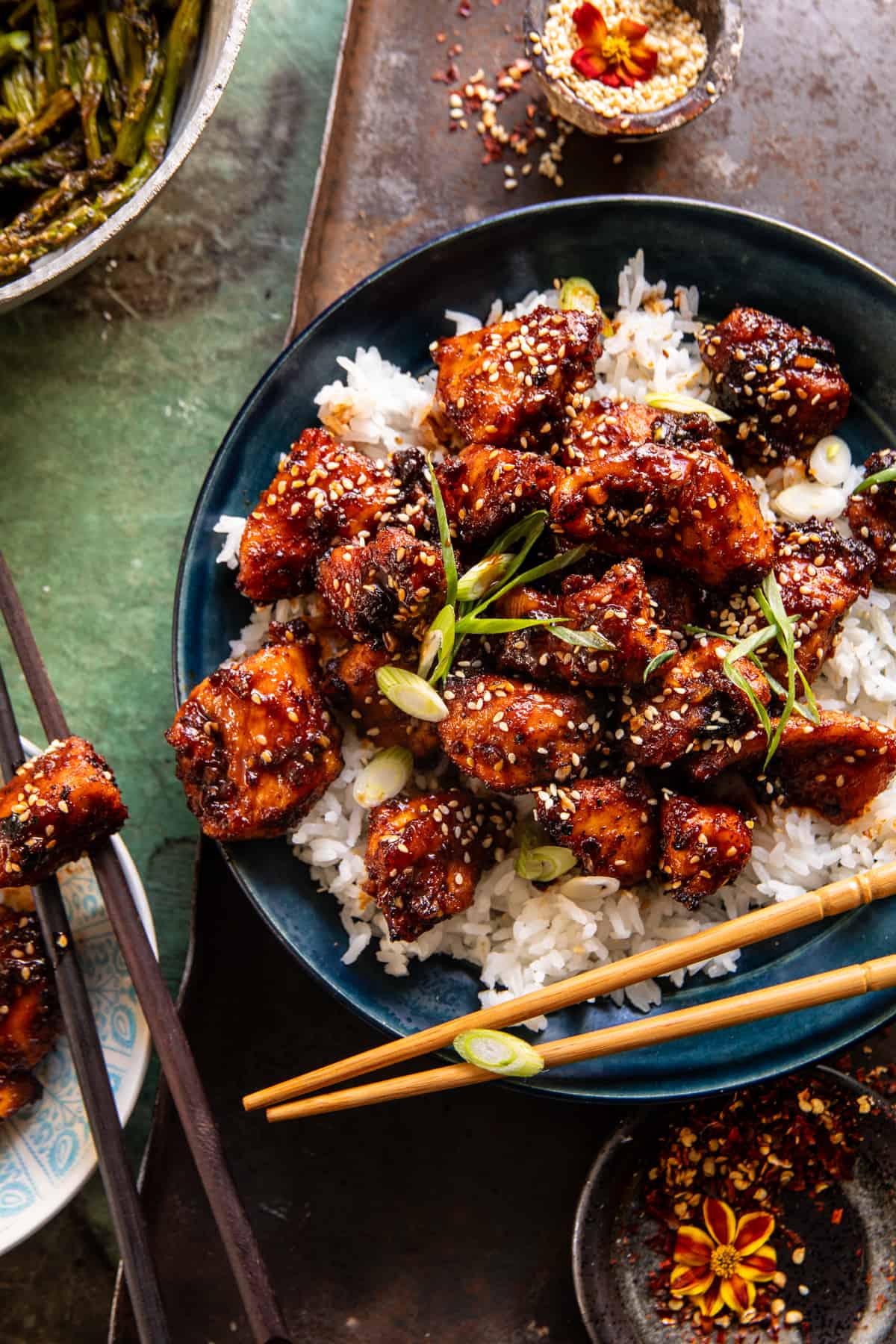 30 Minute Honey Garlic Chicken | halfbakedharvet.com