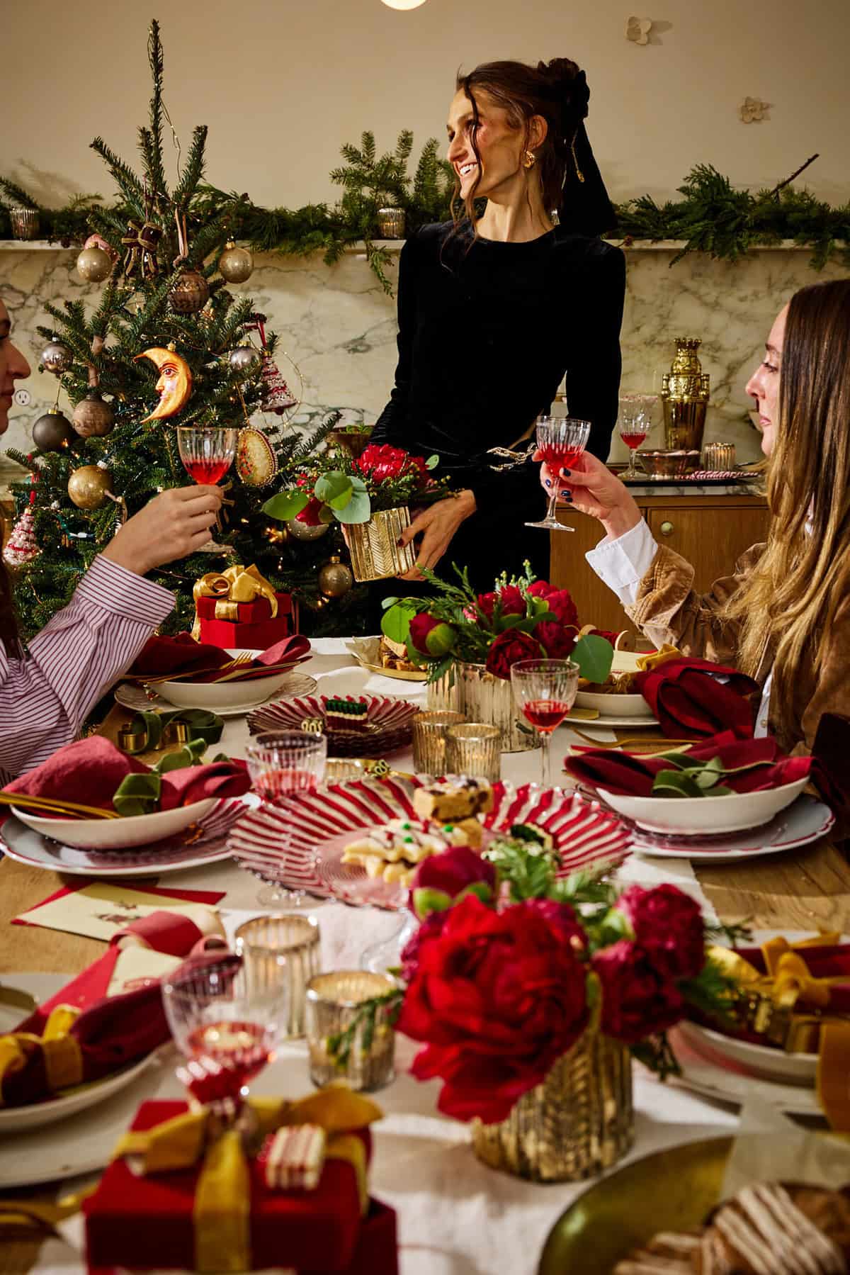 How to Host A Christmas Cookie Swap | halfbakedharvest.com