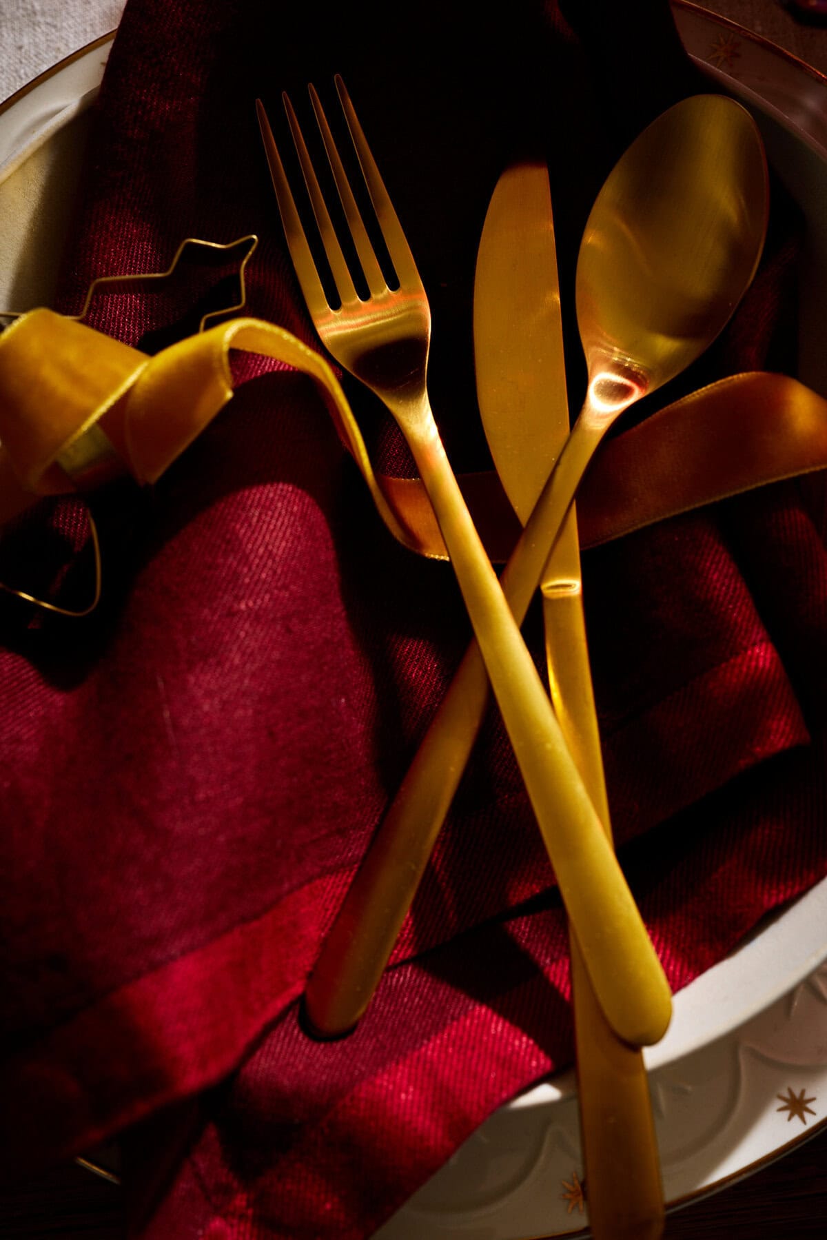 How to Host A Christmas Cookie Swap | halfbakedharvest.com